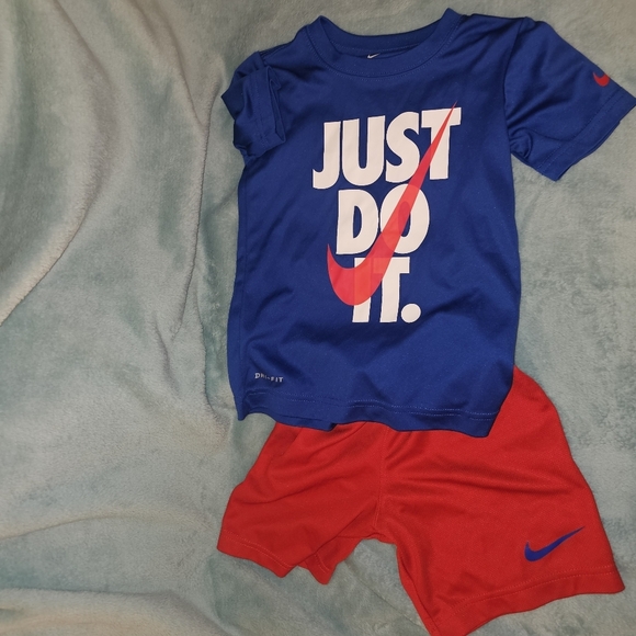 Blue and Red Nike Just Do It Set - Picture 2 of 8